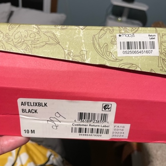 American Rag black heels - Picture 2 of 2